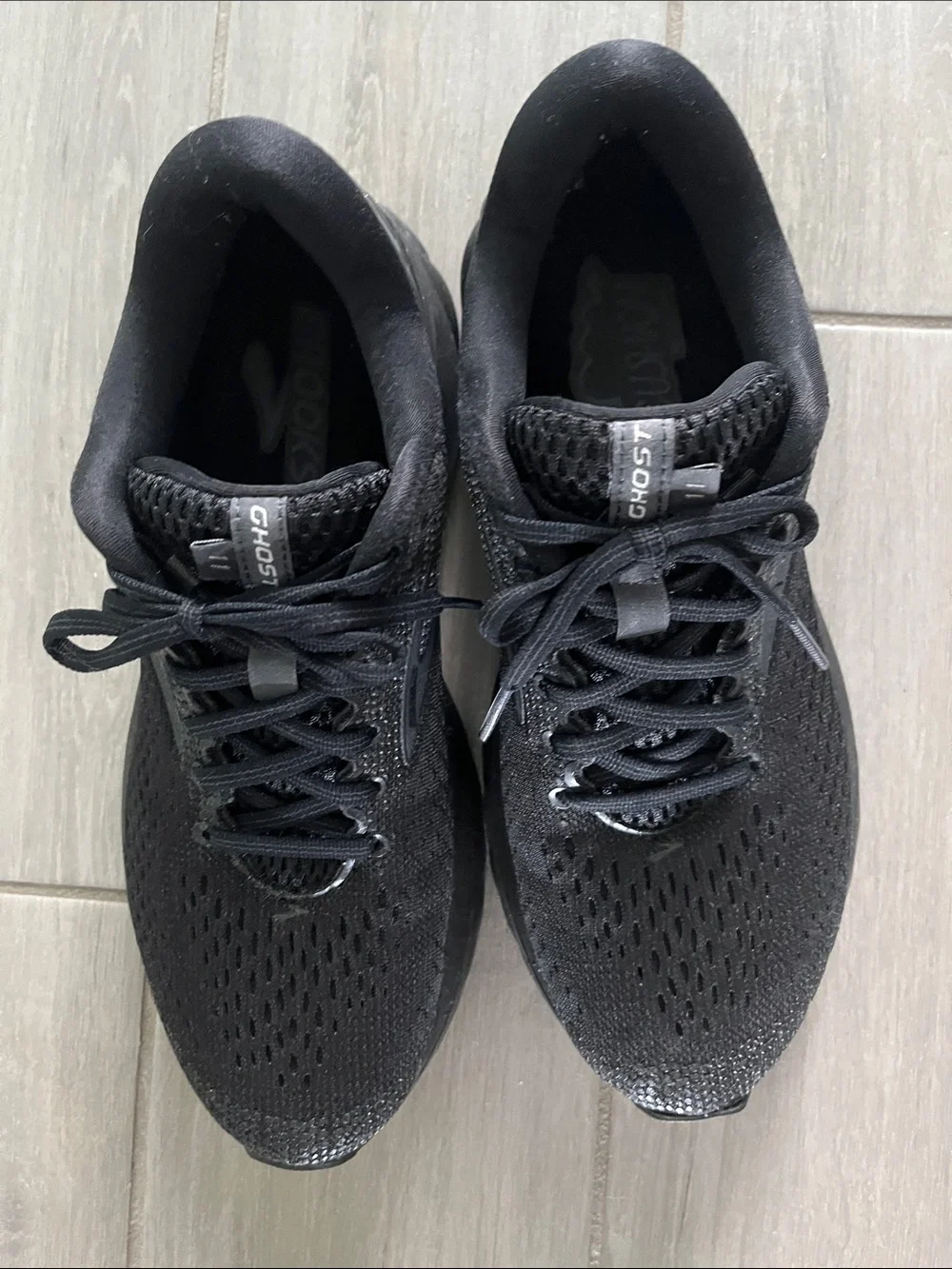Brooks breathable knit